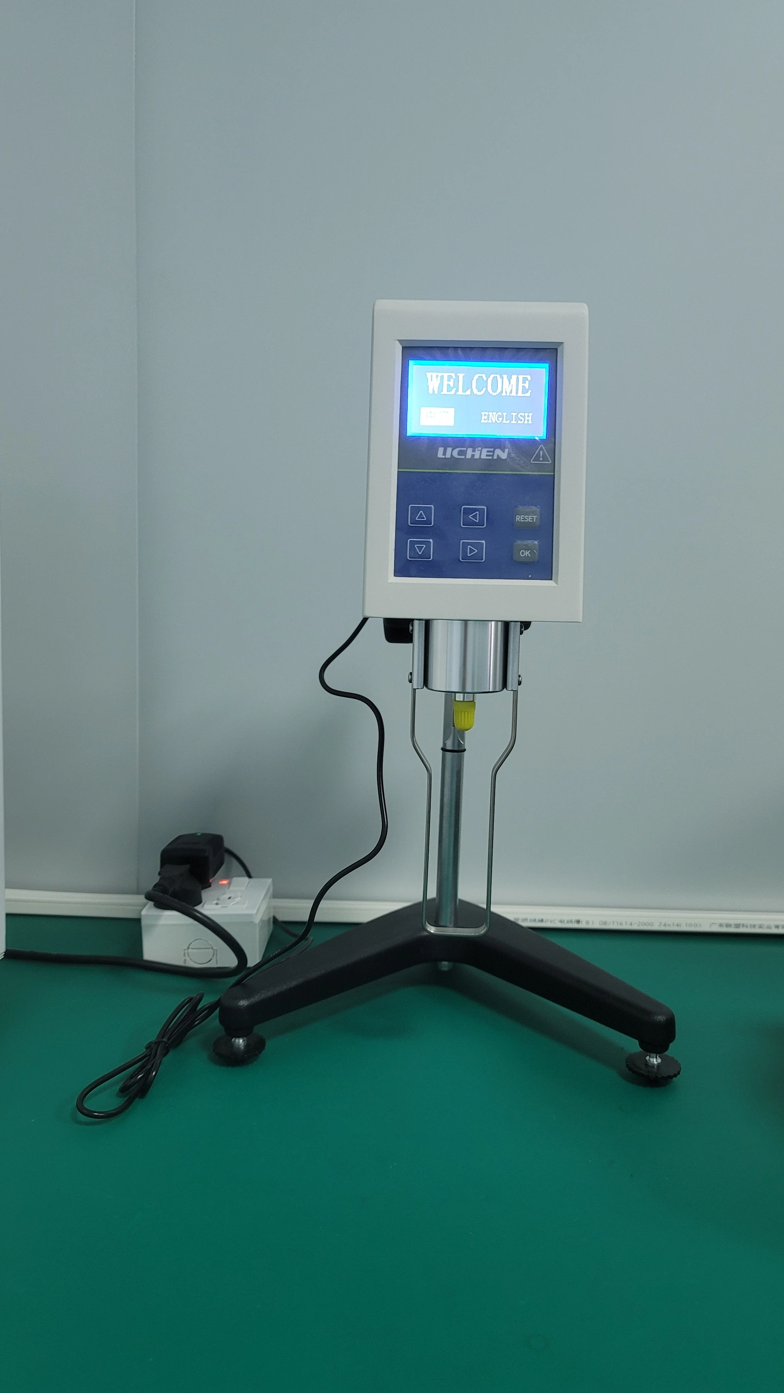 Rotational viscosity measurement equipment. A rheology comparison requires the same conditioning and measurement procedure.