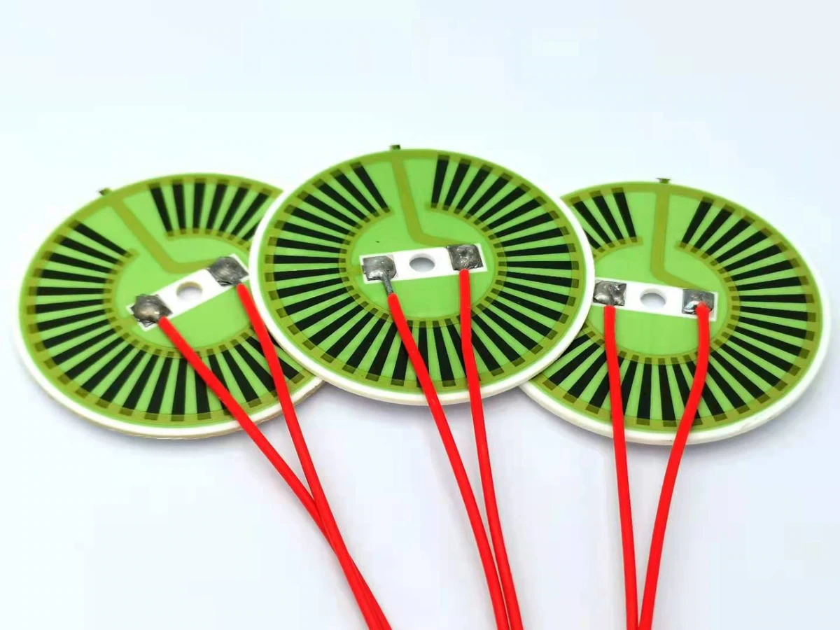 Lead attachment areas on ceramic heater discs, where connection temperature and local heat flow need separate attention.