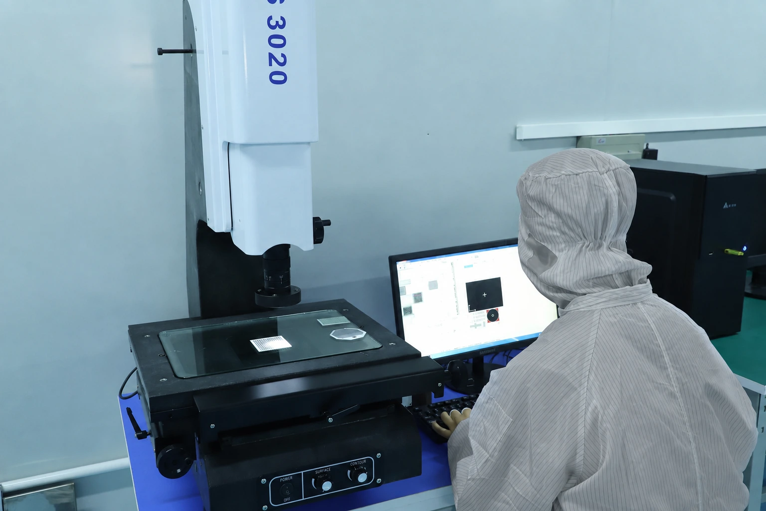 An optical measurement station used to inspect printed geometry against a defined coordinate system.