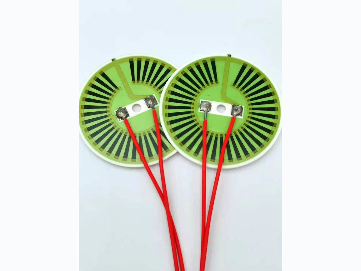 Supplied alternate-angle group photograph of round alumina thick film heaters