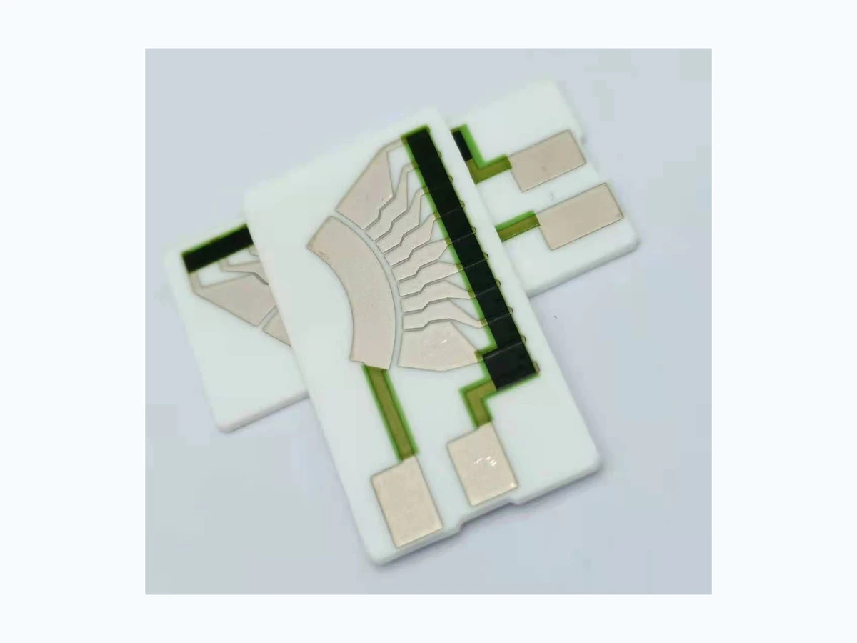 Real fuel-level sensor resistor card with segmented contact geometry